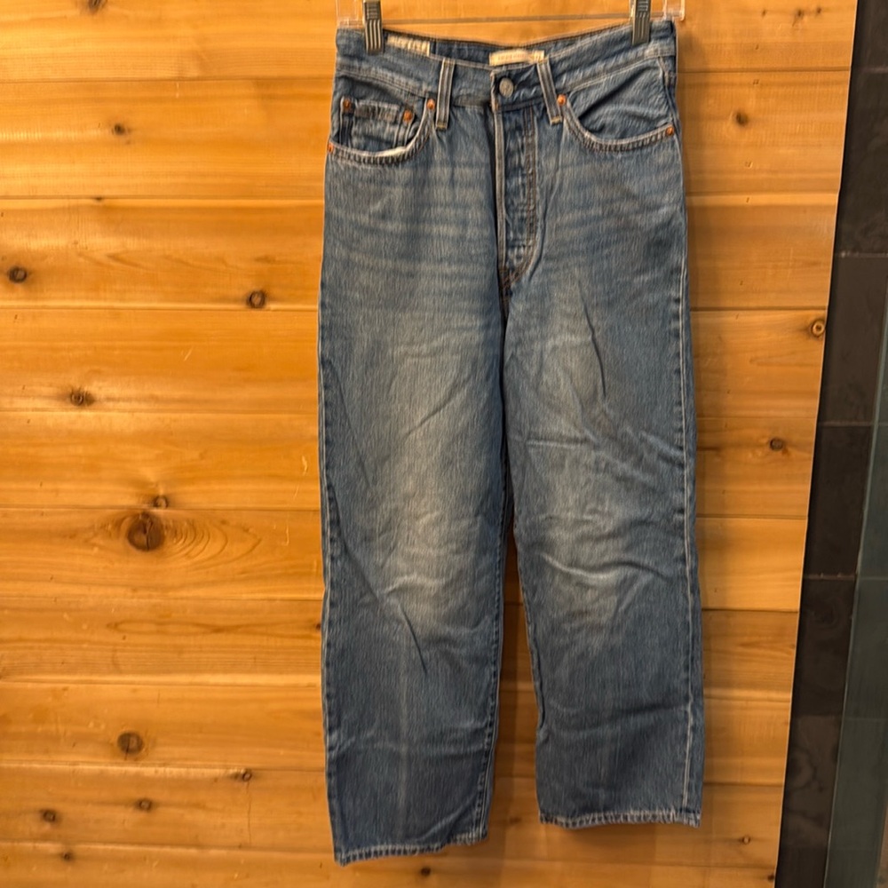 Levi’s Ribcage straight jeans